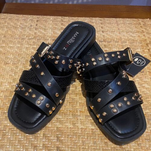 SANDALIA TACHAS